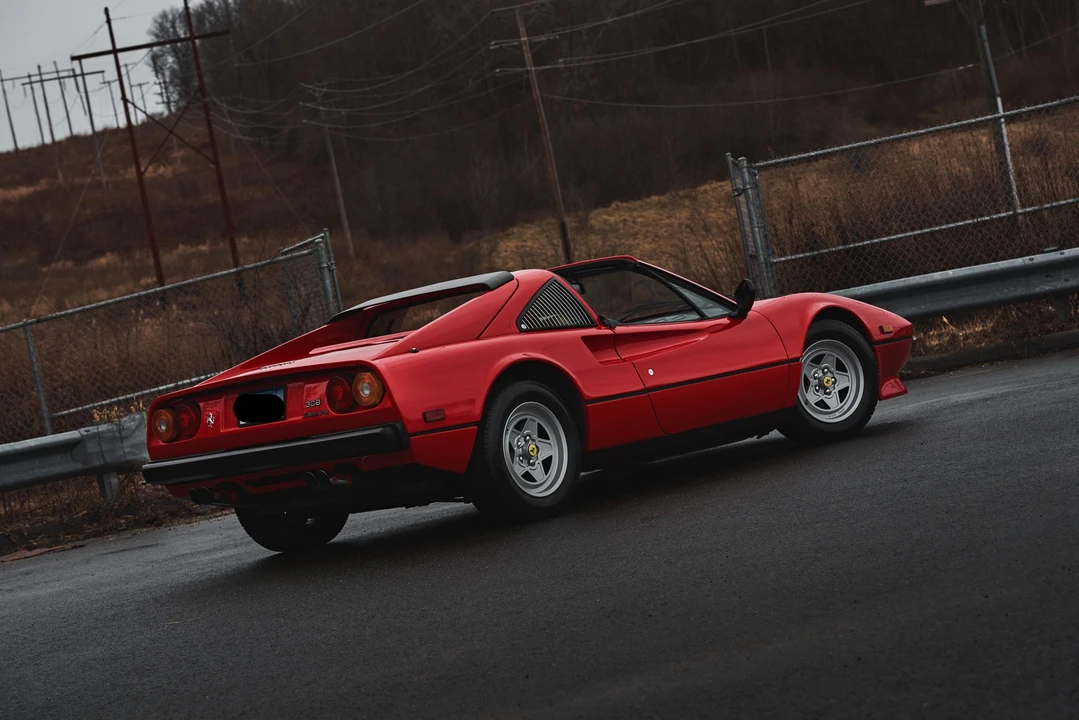 1985 Ferrari 308 GTS QV - Image 16 of 31