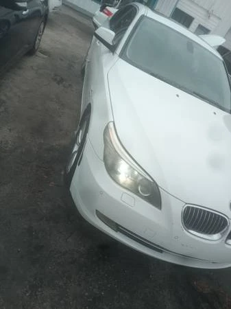 2010 BMW E90 3 Series Sedan - Image 9 of 10