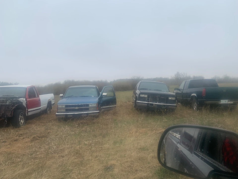 2000 Chevrolet C/K 4th Gen - Image 2 of 15