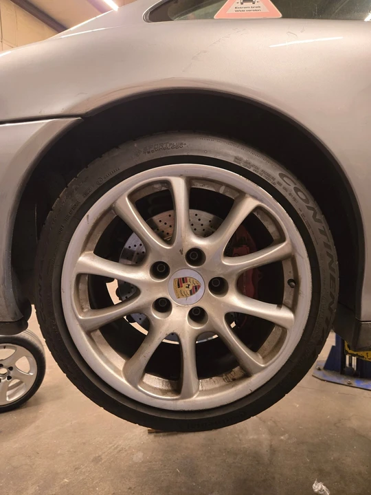 2002 Porsche 996 Carrera 4S - Image 14 of 31