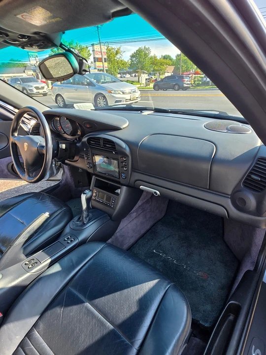 2002 Porsche 996 Carrera 4S - Image 24 of 31