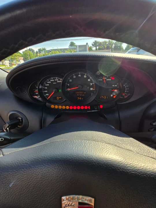 2002 Porsche 996 Carrera 4S - Image 27 of 31