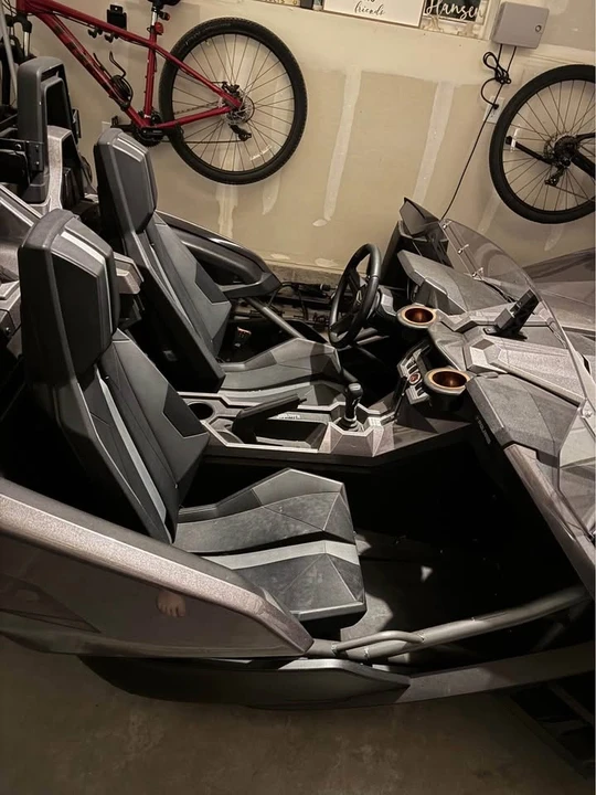 2015 Polaris Slingshot - Image 2 of 7
