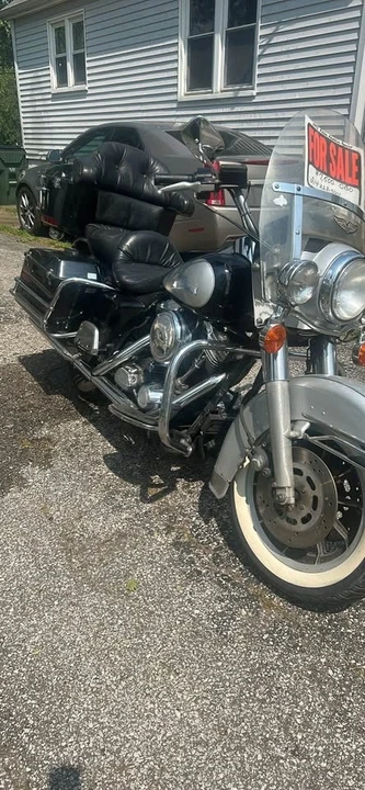 Harley-Davidson FXR - Image 2 of 7