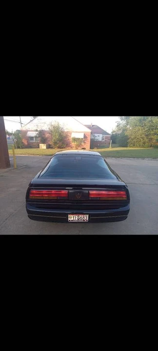 1991 Pontiac Firebird 3rd Gen - Image 4 of 18