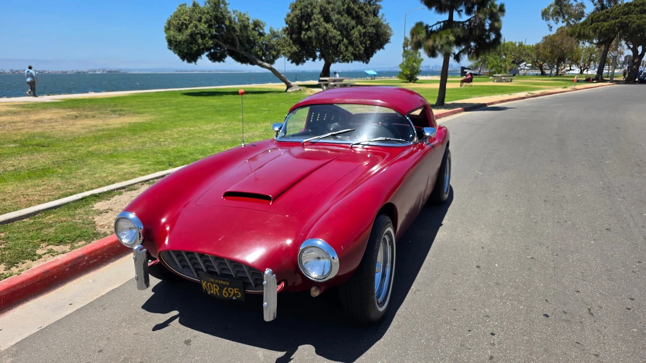 1957 Pontiac - Image 25 of 31