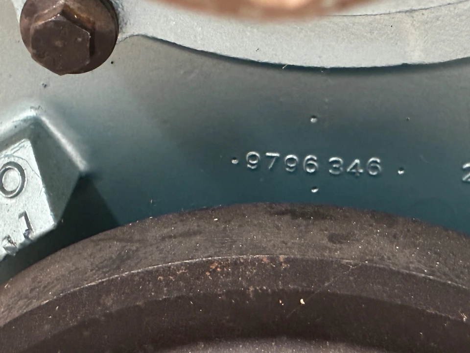 Parts & Memorabilia Engines - Image 15 of 25