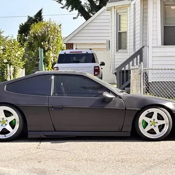 Pontiac Fiero GT 86