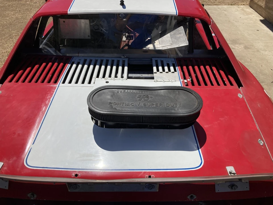 Pontiac Fiero - Image 27 of 31