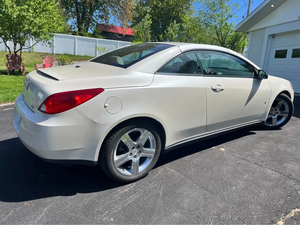 2009 Pontiac G6 - Image 4 of 6