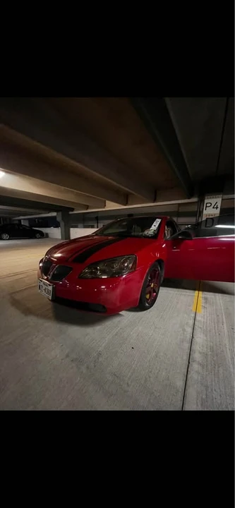 Pontiac G6 - Image 2 of 4