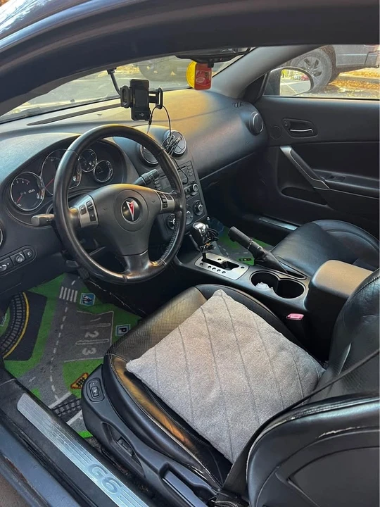 2008 Pontiac G6 - Image 2 of 8