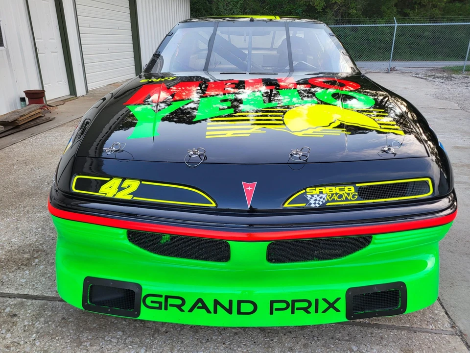 Pontiac Grand Prix 3rd+ Gen - Image 15 of 31