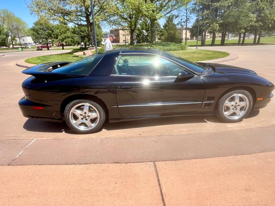 2002 Pontiac Firebird Trans Am 4th Gen - Image 11 of 24