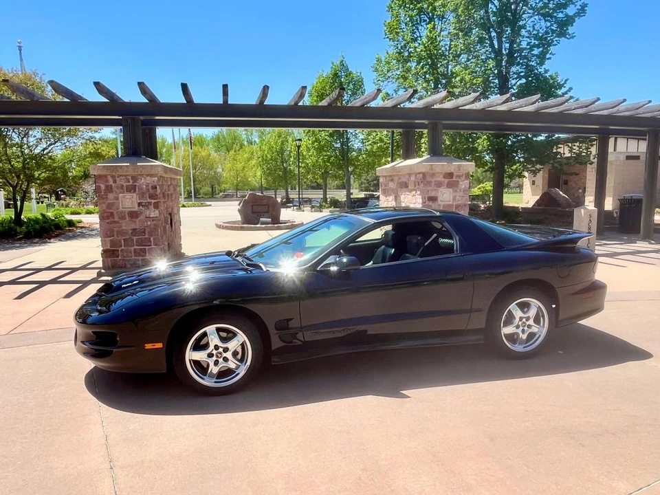 2002 Pontiac Firebird Trans Am 4th Gen - Image 16 of 24