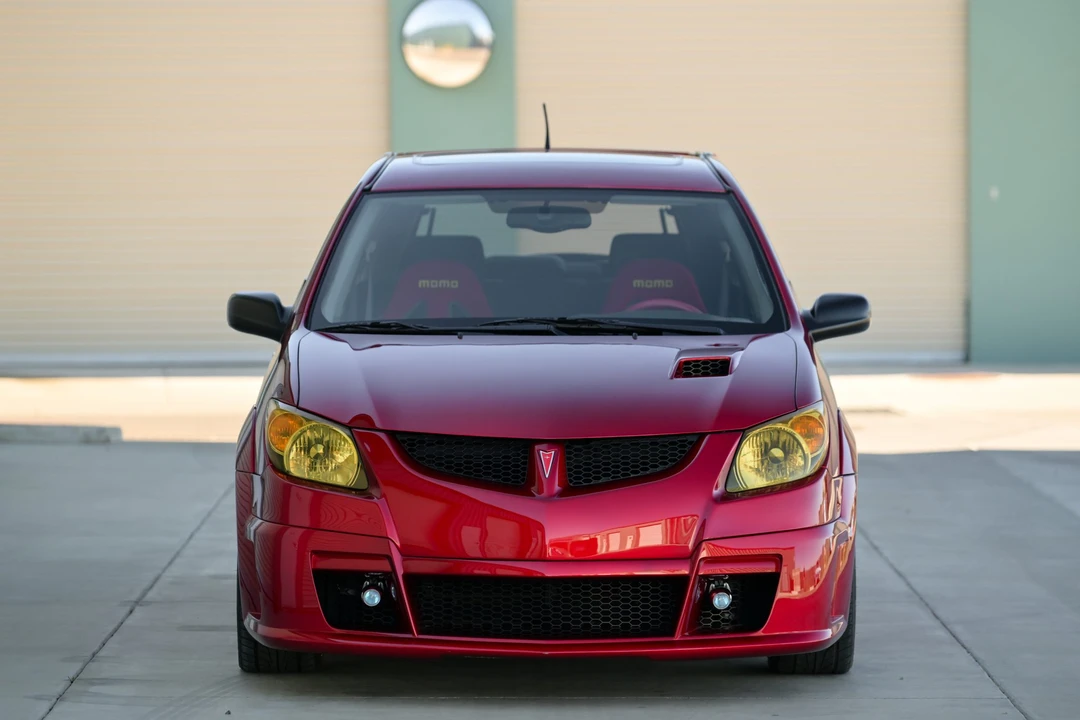 Pontiac Vibe - Image 8 of 31