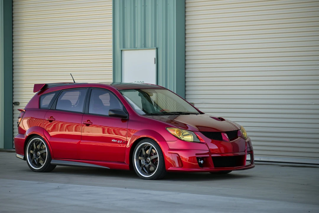 Pontiac Vibe - Image 15 of 31