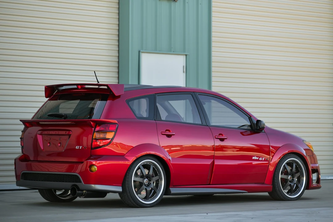 Pontiac Vibe - Image 23 of 31