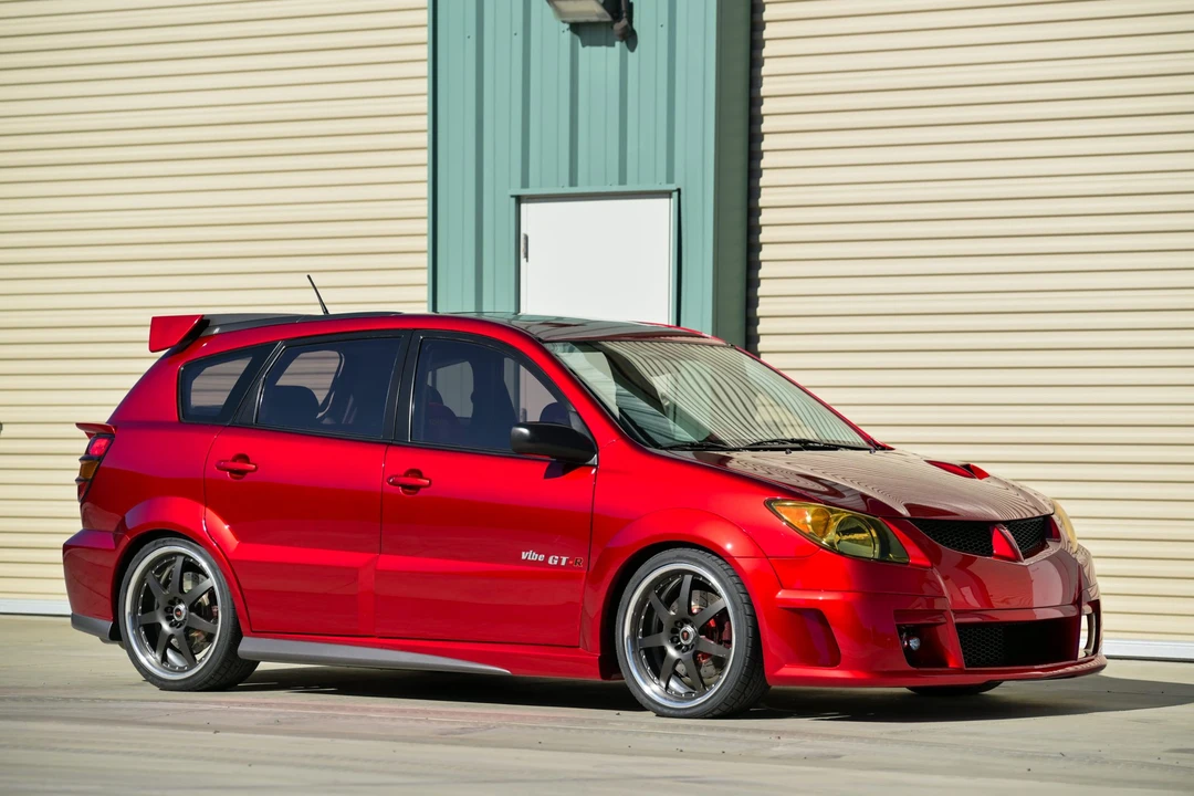 Pontiac Vibe - Image 16 of 31