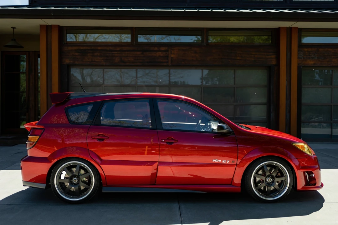 Pontiac Vibe - Image 25 of 31