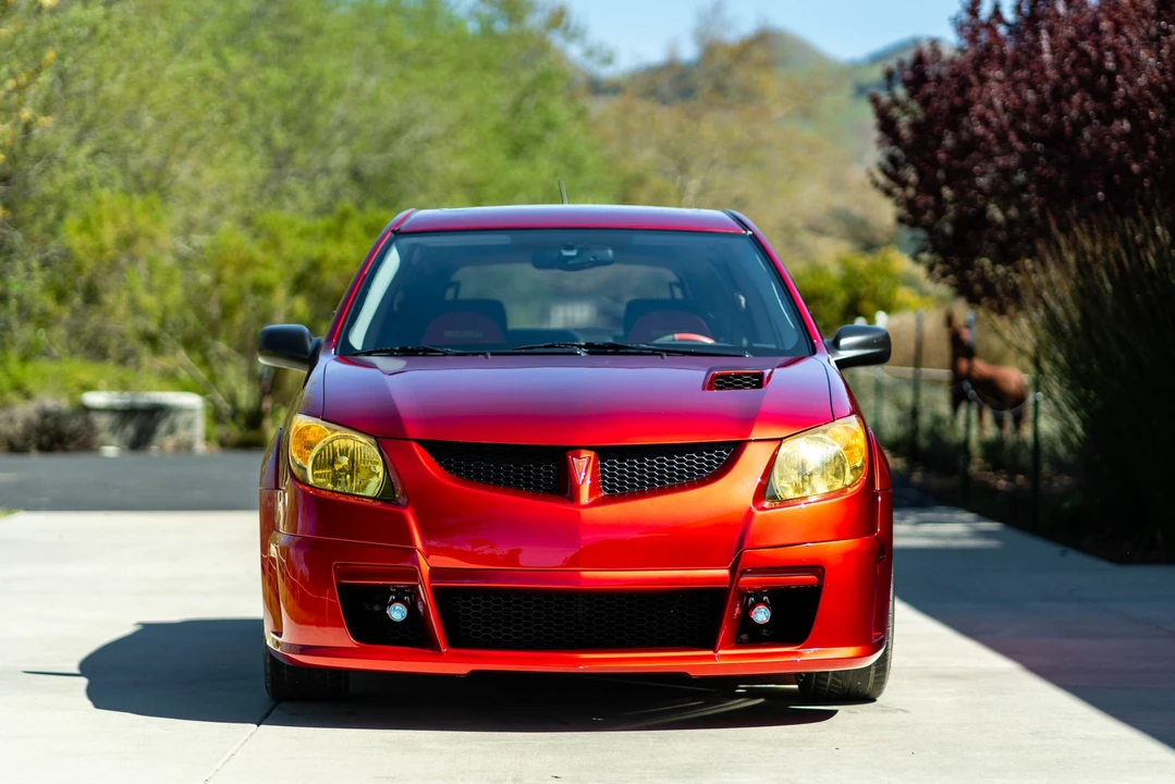 Pontiac Vibe - Image 10 of 31