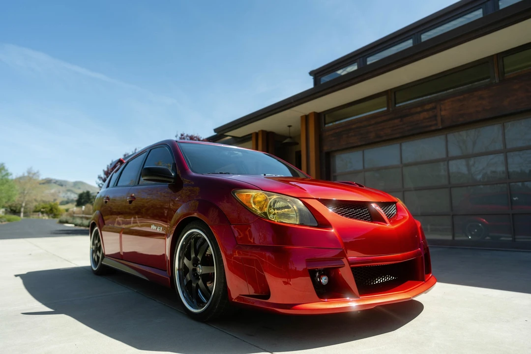 Pontiac Vibe - Image 6 of 31