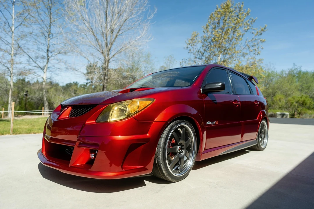 Pontiac Vibe - Image 13 of 31