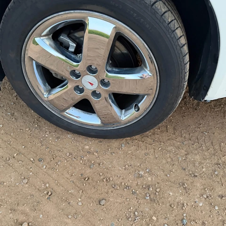 Pontiac G6 - Image 8 of 10