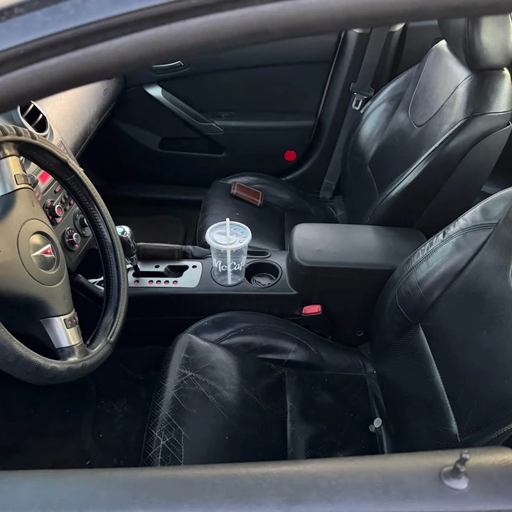 Pontiac G6 - Image 9 of 10