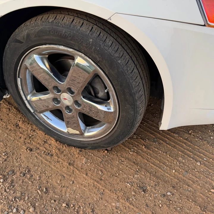 Pontiac G6 - Image 3 of 10
