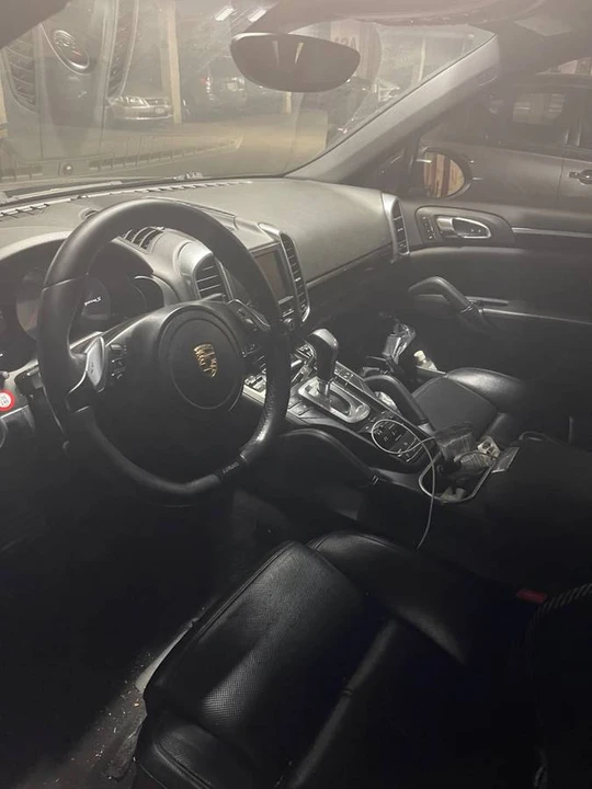 2012 Porsche 958 Cayenne S - Image 4 of 6