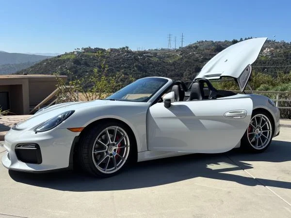 2016 Porsche 981 Boxster Spyder - Image 6 of 10