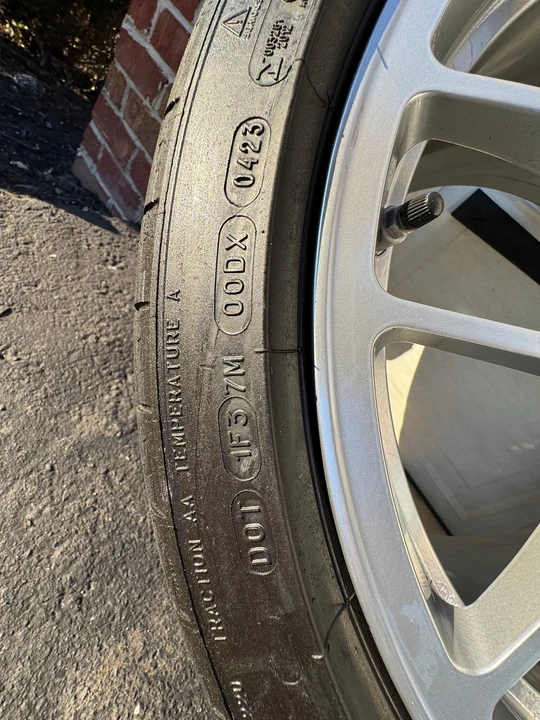 2012 Parts & Memorabilia Porsche Wheels - Image 6 of 7