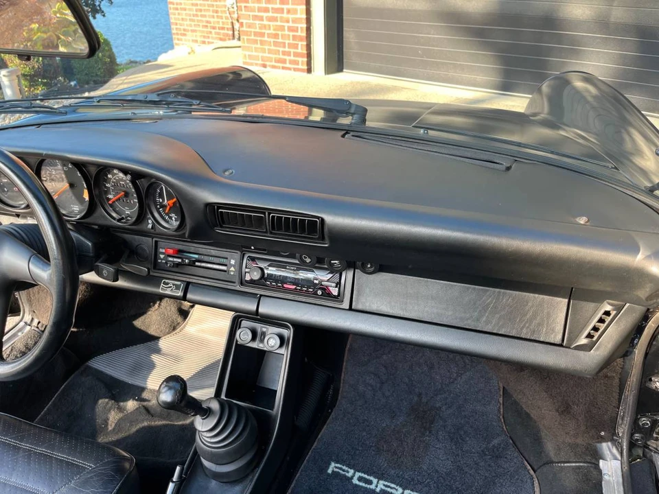 1984 Porsche 911 Carrera 3.2 - Image 14 of 22