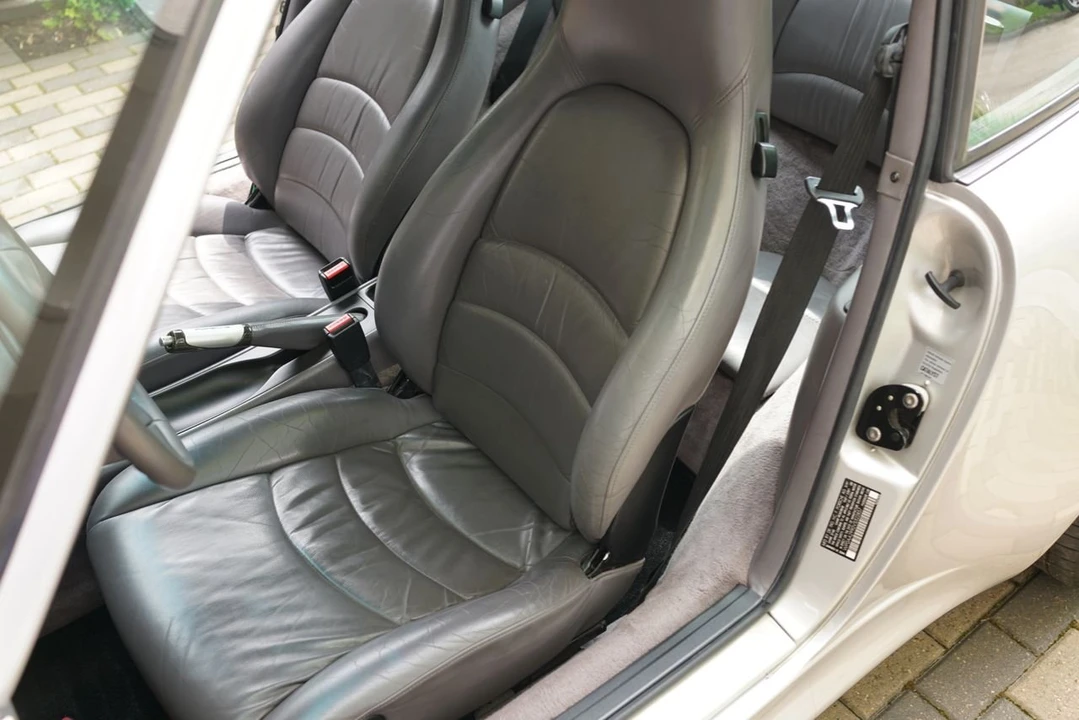 1997 Porsche 993 Carrera S - Image 27 of 31