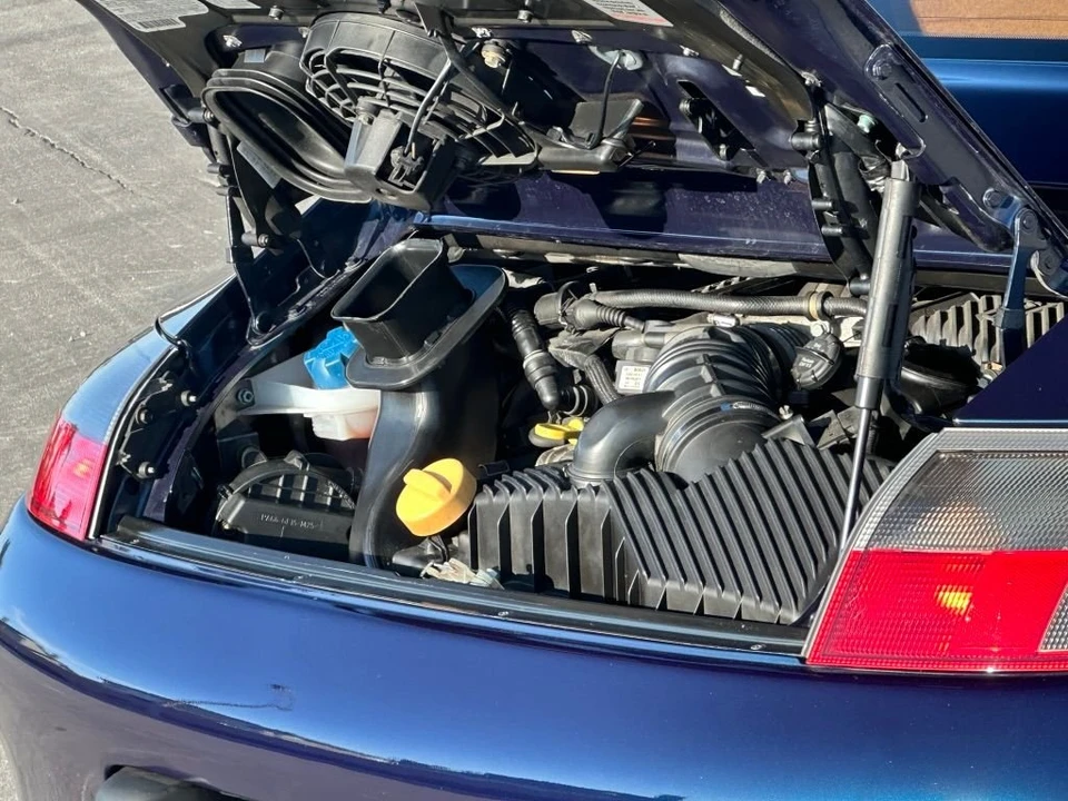 1999 Porsche 996 Carrera - Image 18 of 31