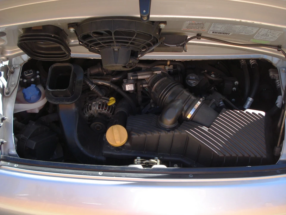 1999 Porsche 996 GT3 - Image 21 of 23