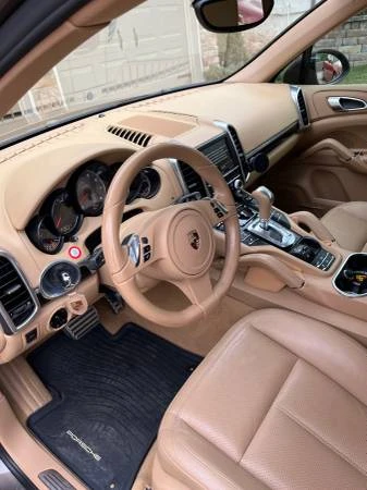2011 Porsche 958 Cayenne S - Image 7 of 18