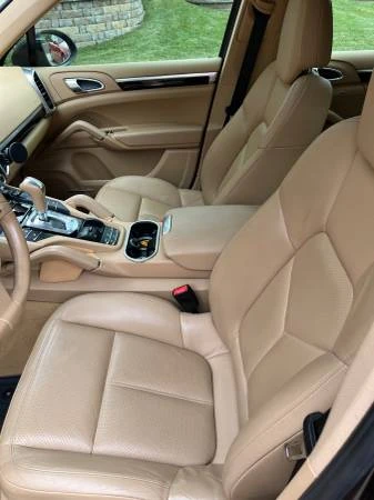 2011 Porsche 958 Cayenne S - Image 8 of 18