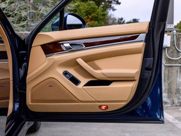 2011 Porsche 970 Panamera - Image 20 of 21