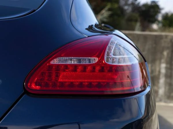 2011 Porsche 970 Panamera - Image 11 of 21