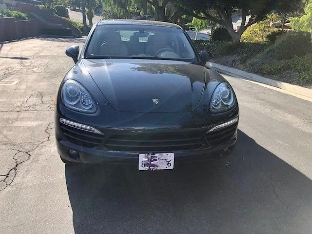 2013 Porsche 958 Cayenne Diesel - Image 2 of 10