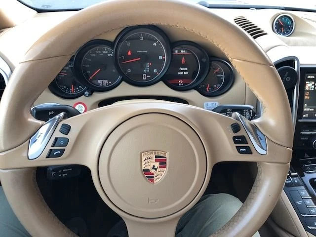 2013 Porsche 958 Cayenne Diesel - Image 4 of 10