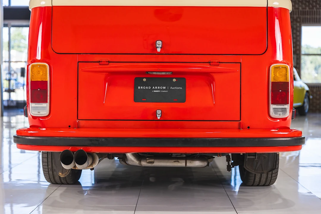 1973 Volkswagen Bay-Window Bus - Image 28 of 31