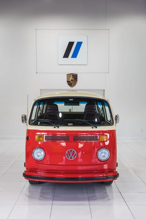 1973 Volkswagen Bay-Window Bus - Image 6 of 31