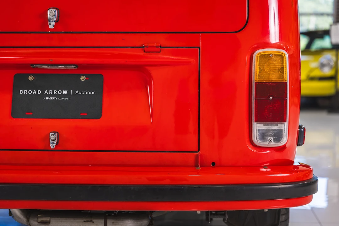 1973 Volkswagen Bay-Window Bus - Image 30 of 31