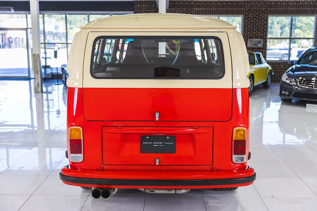 1973 Volkswagen Bay-Window Bus - Image 27 of 31