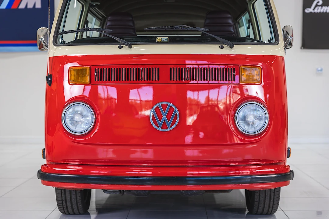 1973 Volkswagen Bay-Window Bus - Image 24 of 31