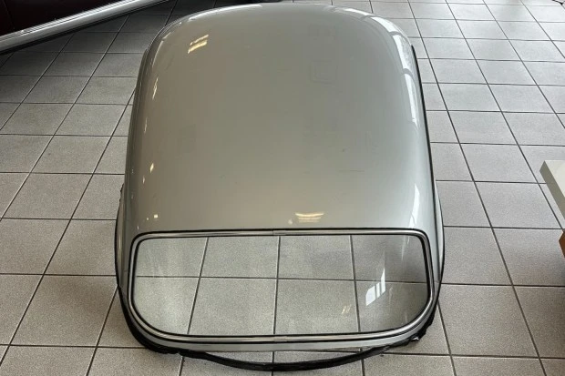 Parts & Memorabilia Bodywork - Image 2 of 4