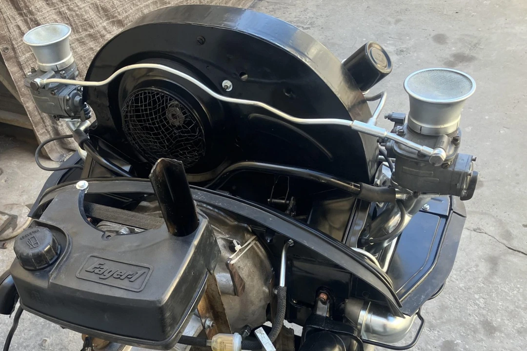Parts & Memorabilia Engines - Image 4 of 4